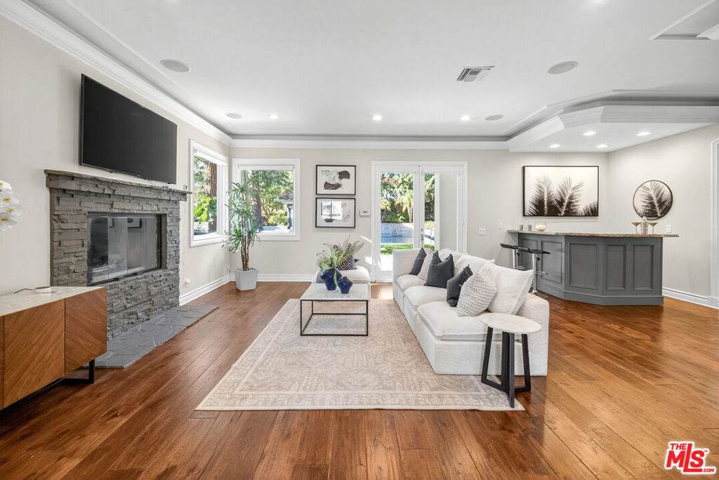 25527 Hamilton Court