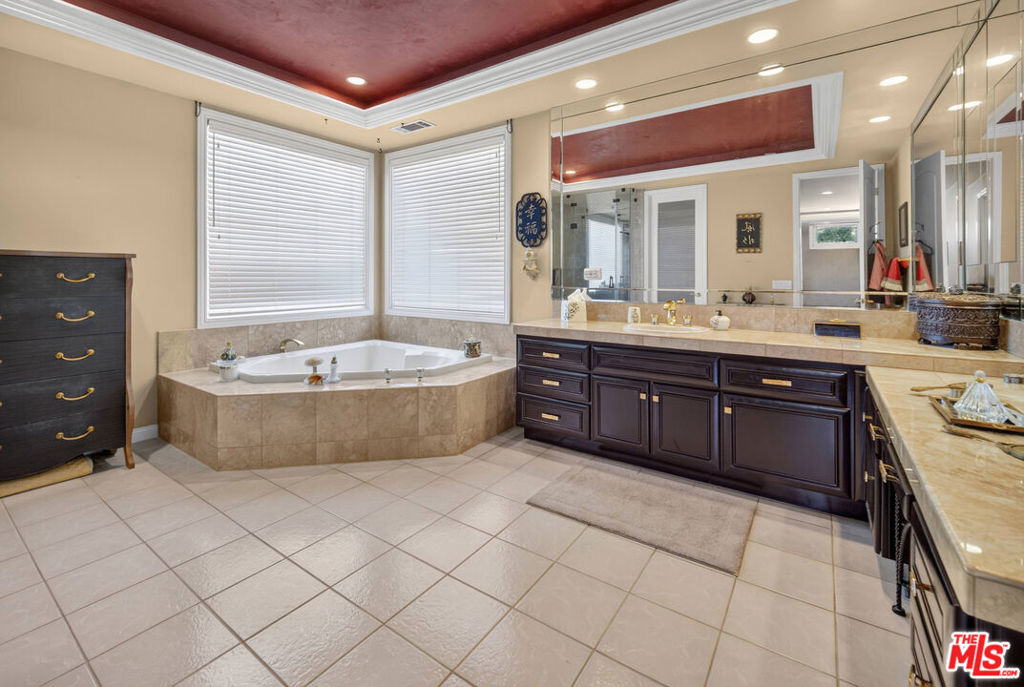 5481 Collingwood Circle