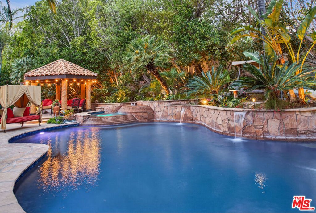 5481 Collingwood Circle