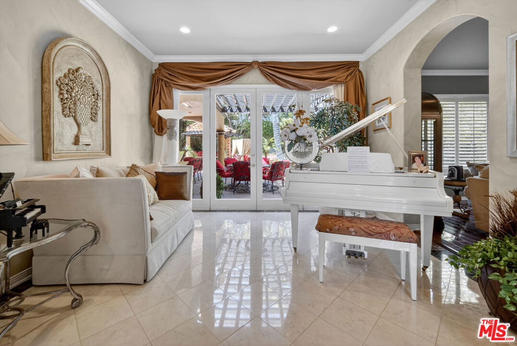 5481 Collingwood Circle