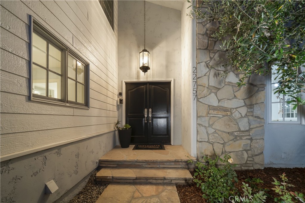 22757 Charlemont Place