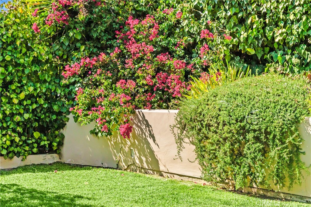 4211 Meadow Lark Drive