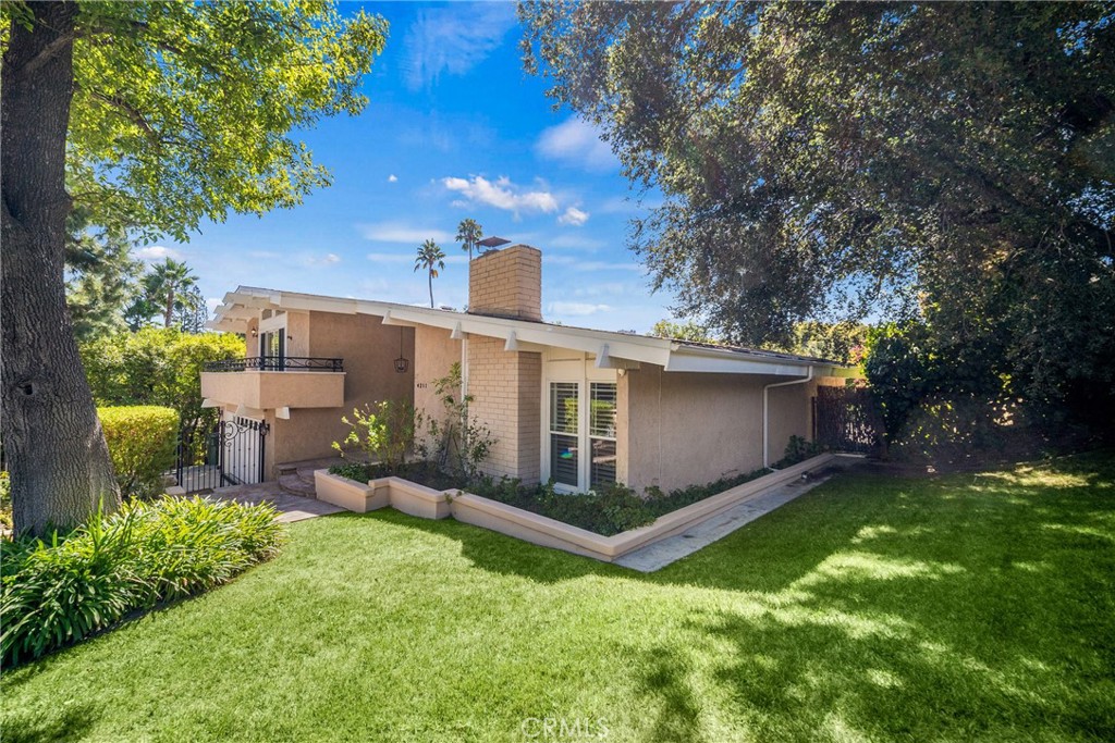 4211 Meadow Lark Drive