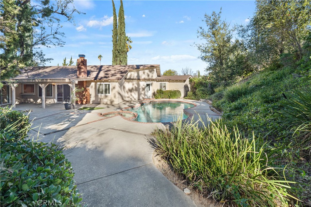 3802 Daguerre Avenue