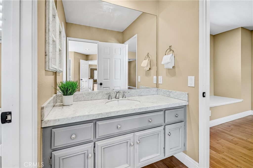 24676 Vista Cerritos