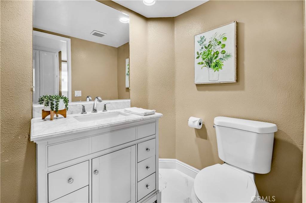 24676 Vista Cerritos