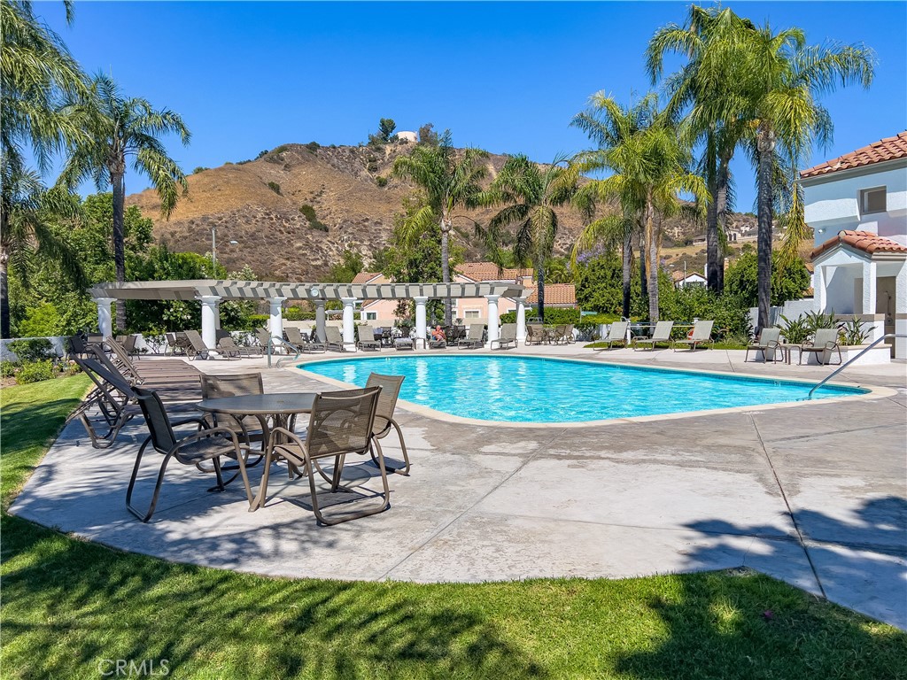 24676 Vista Cerritos