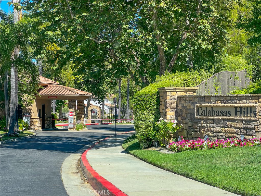 24676 Vista Cerritos