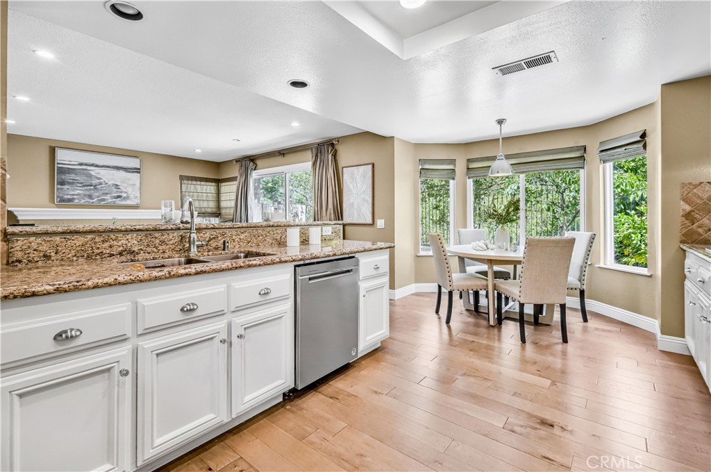 24676 Vista Cerritos