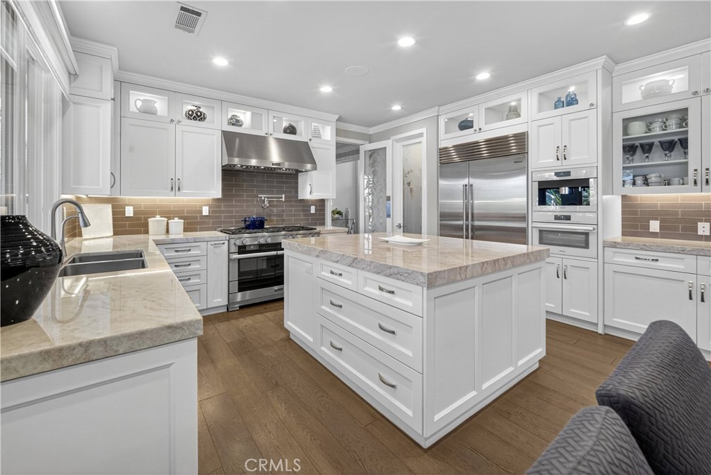 25448 Cumberland Lane