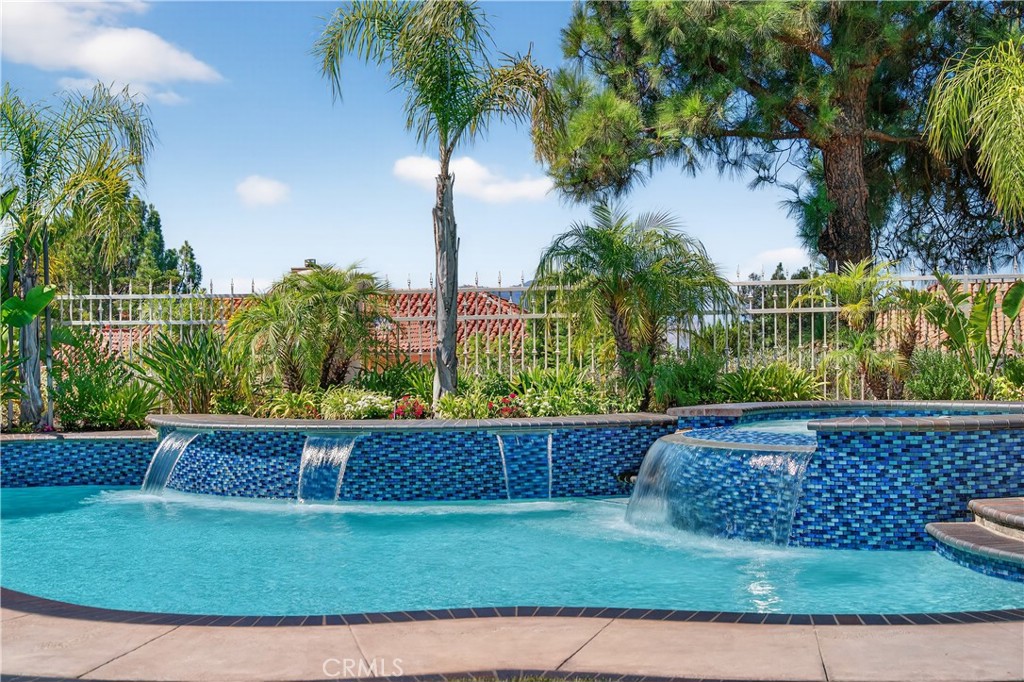 25448 Cumberland Lane