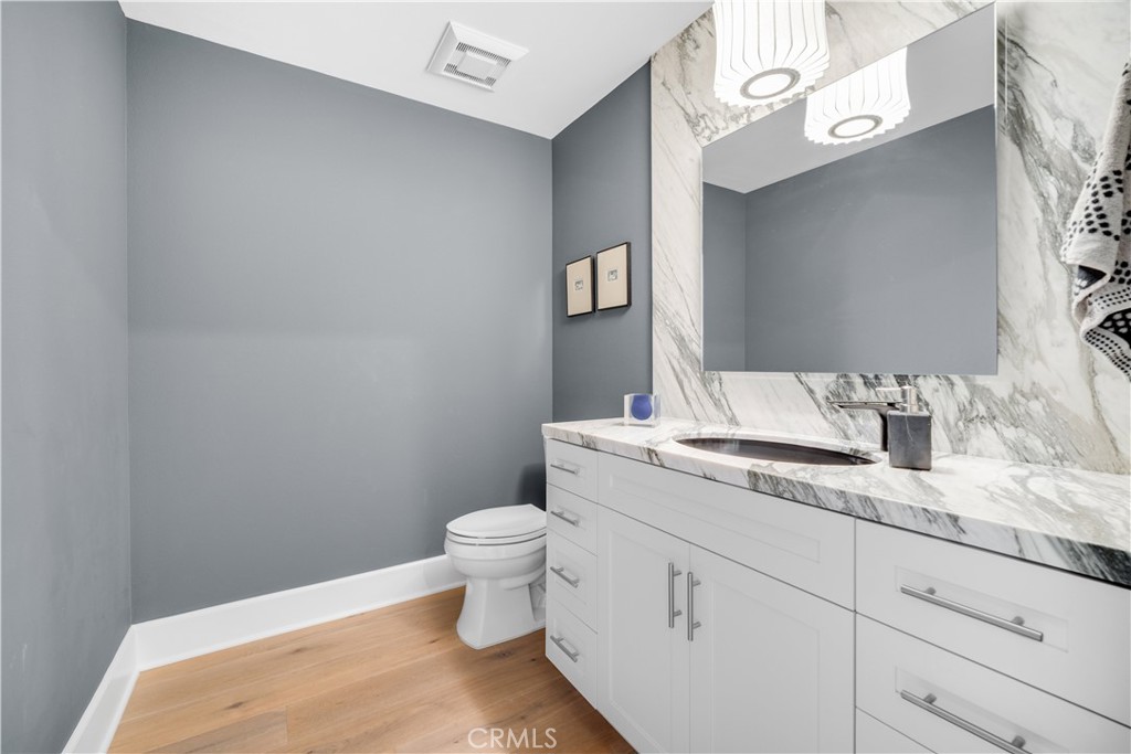 23500 Park Sorrento D21