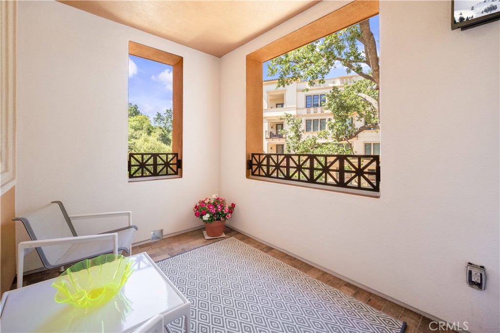 23500 Park Sorrento D21