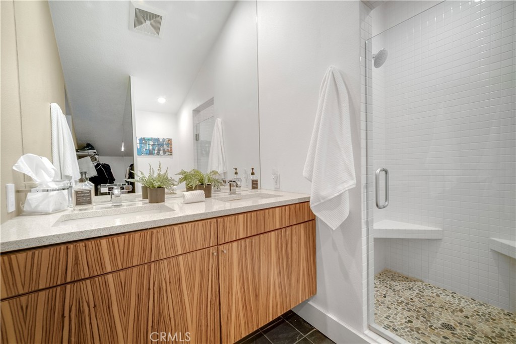 26664 Seagull Way A211