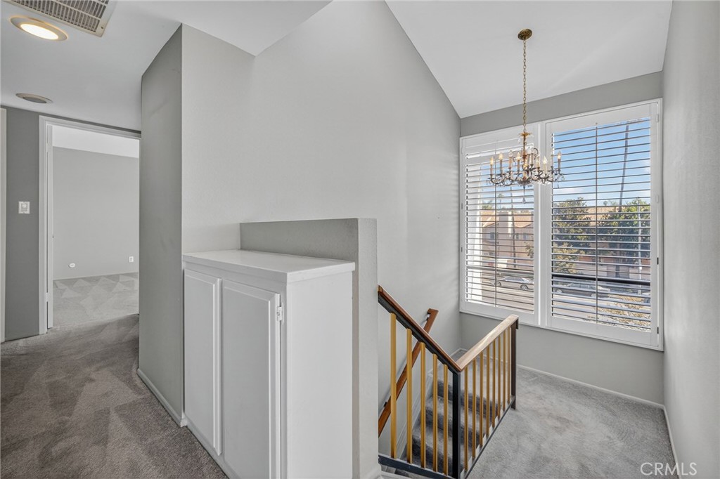 5225 White Oak Avenue 1