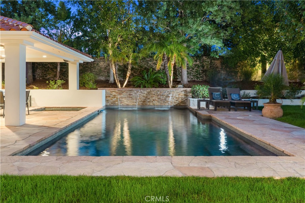 25527 Hamilton Court