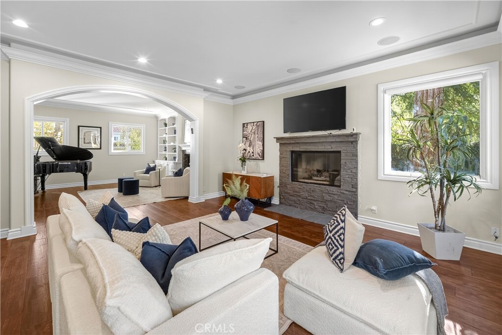 25527 Hamilton Court