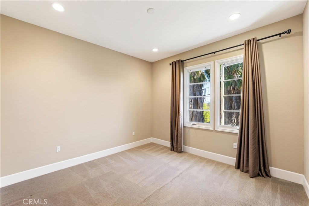 23500 Park Sorrento C41