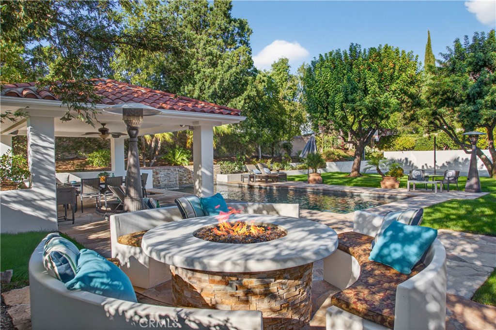 25527 Hamilton Court