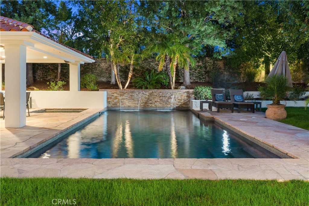 25527 Hamilton Court