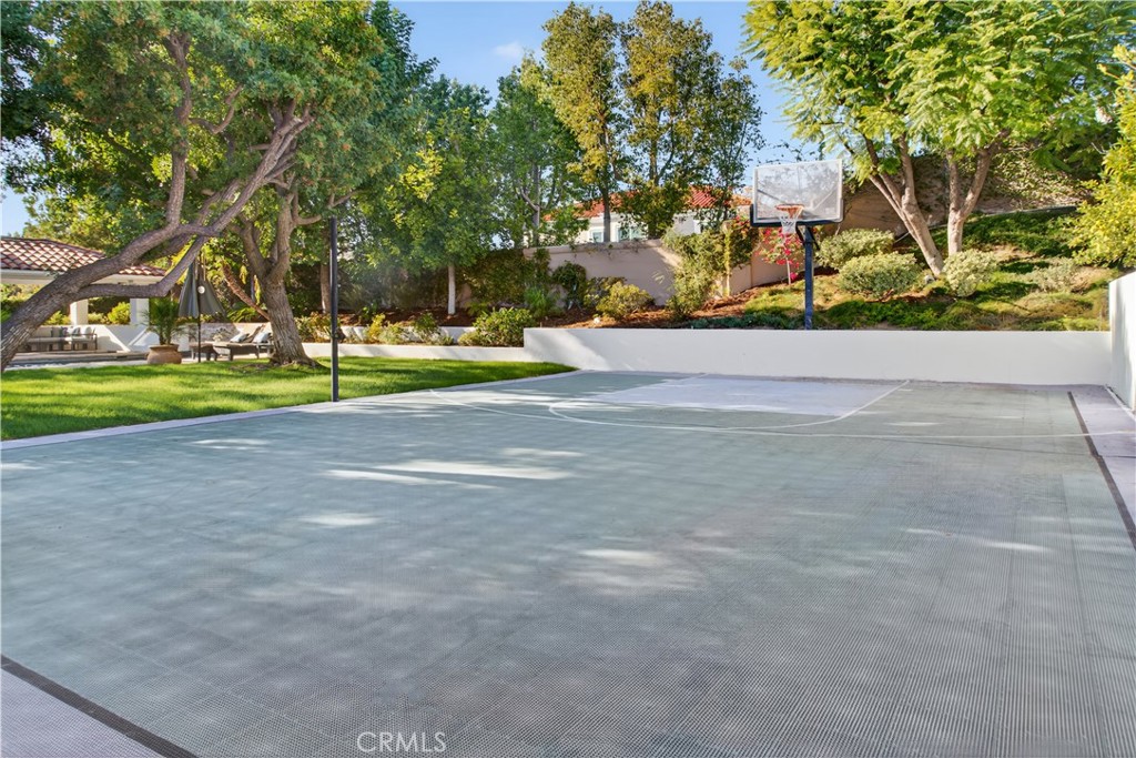 25527 Hamilton Court