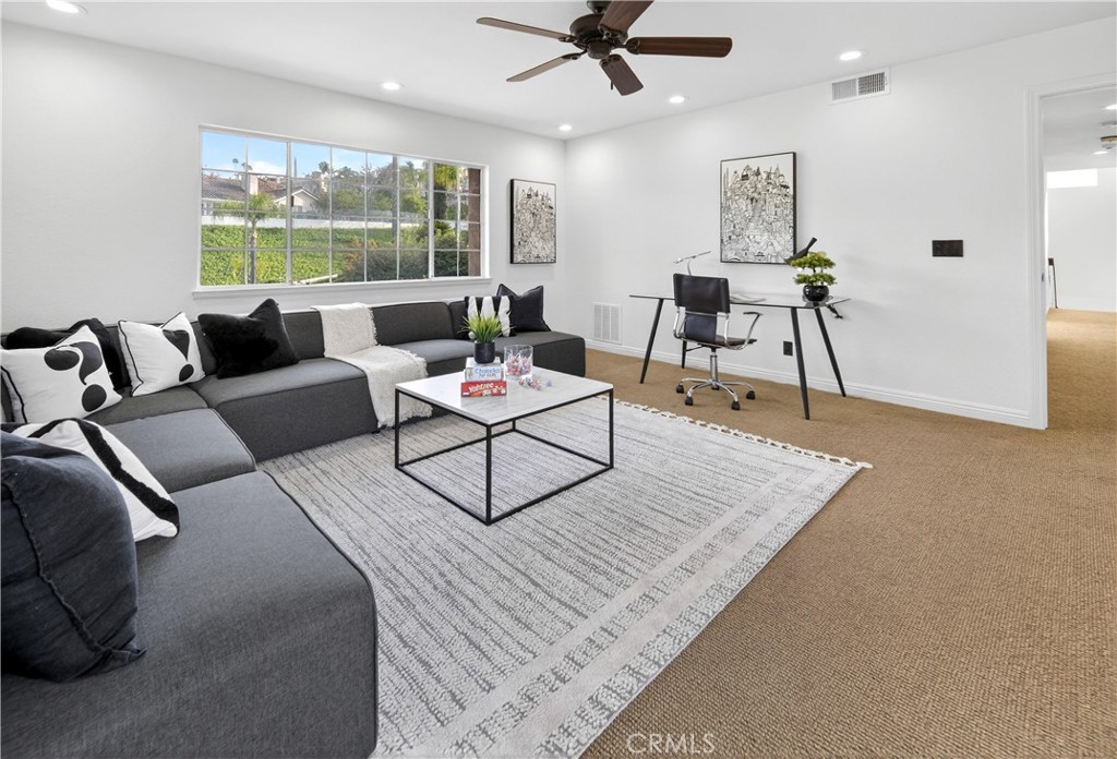 24845 Avenida Asoleada