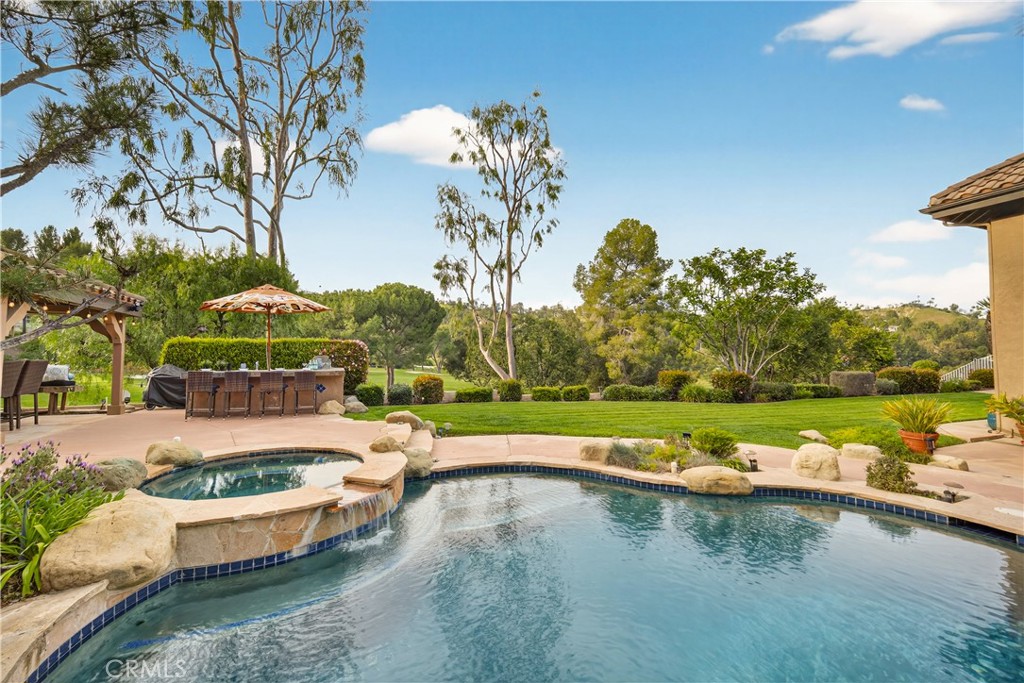 24845 Avenida Asoleada