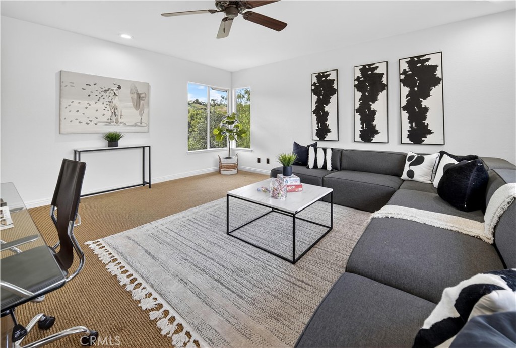 24845 Avenida Asoleada