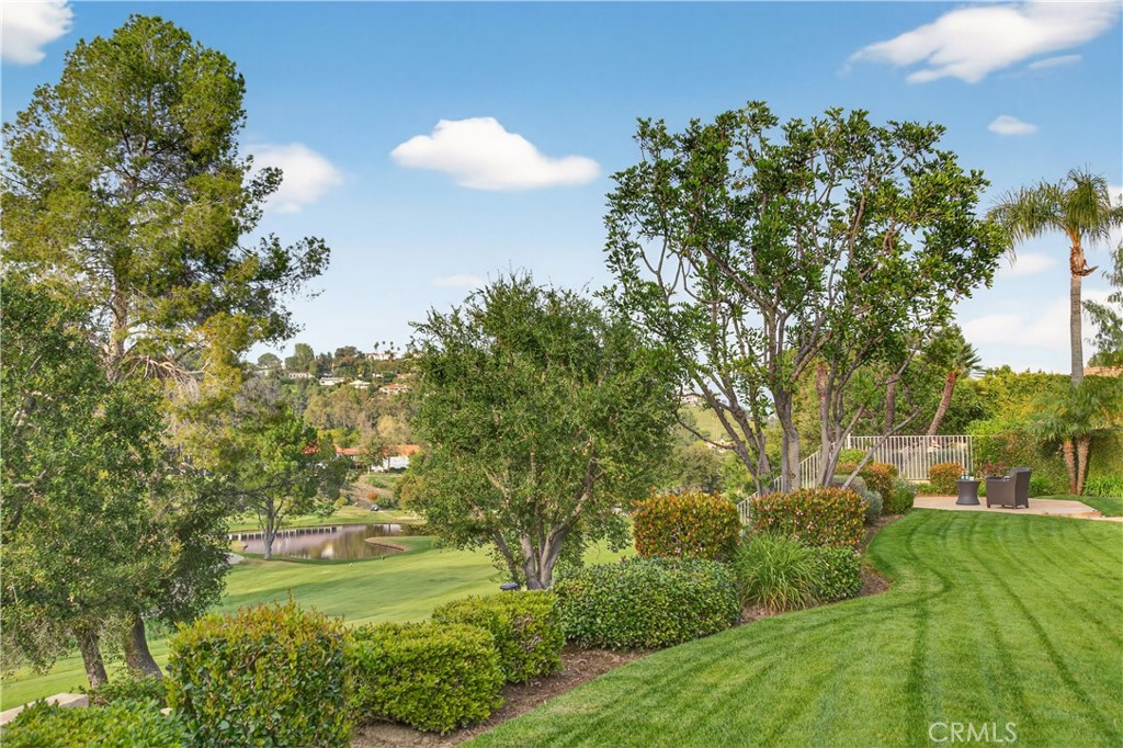 24845 Avenida Asoleada