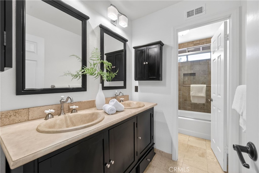 24845 Avenida Asoleada