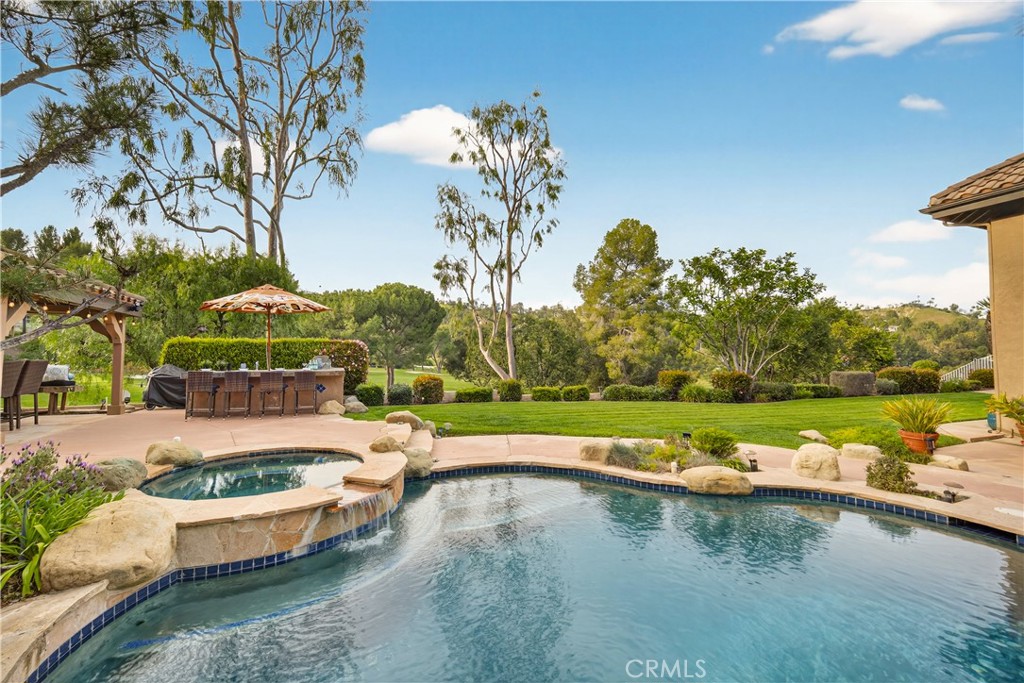 24845 Avenida Asoleada