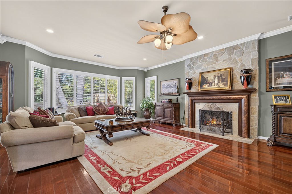5481 Collingwood