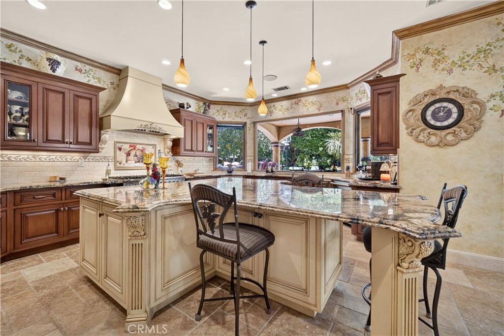 5481 Collingwood