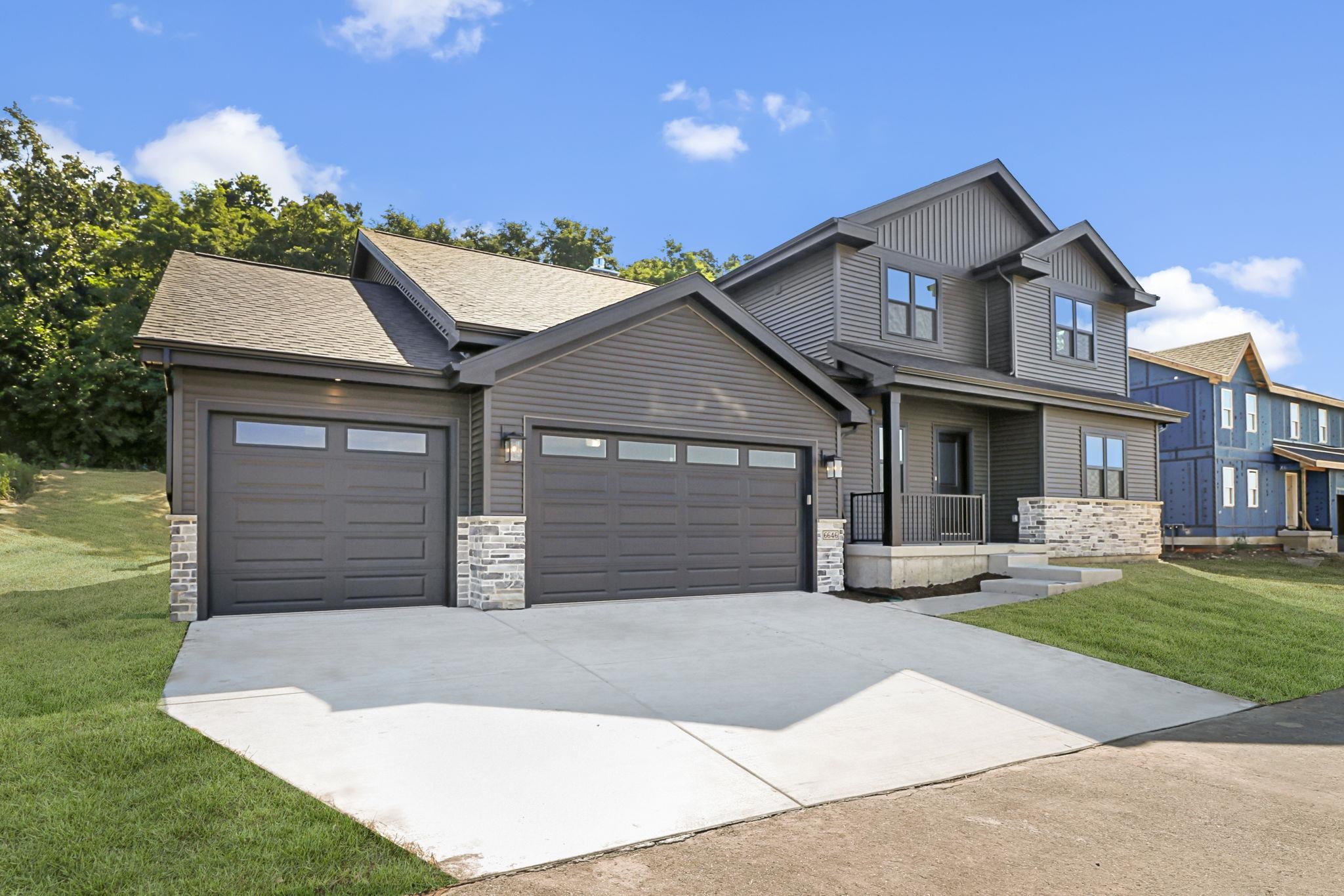 6646 Royal View Drive