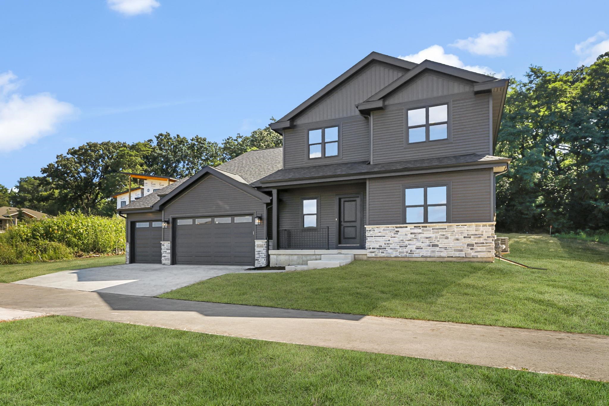 6646 Royal View Drive