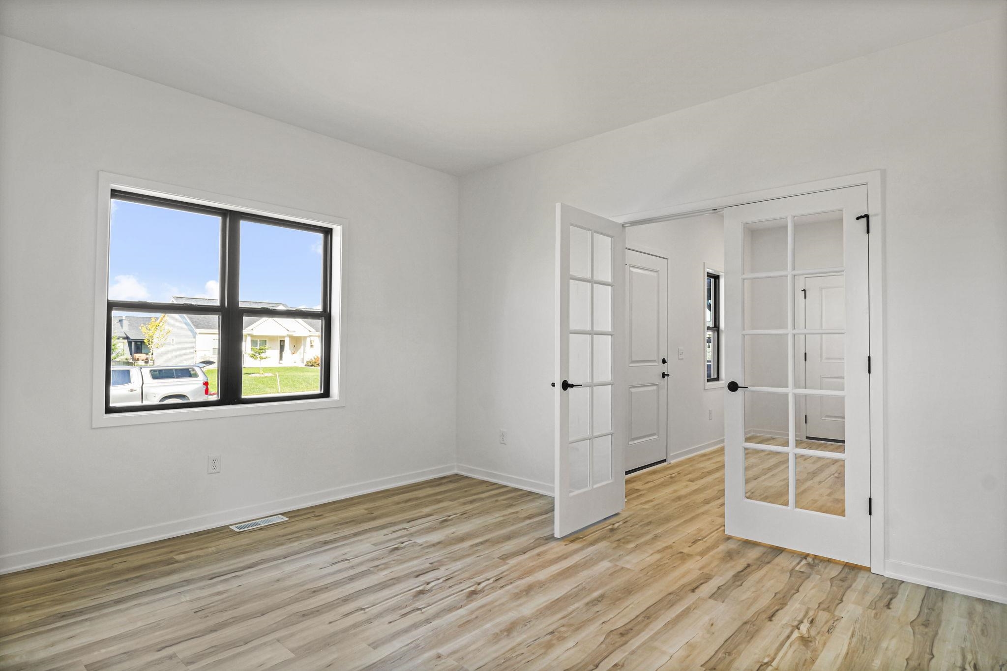 6646 Royal View Drive