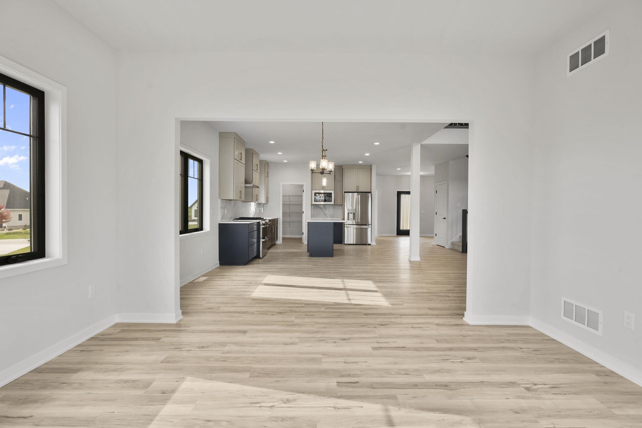 6826 Angelica Trail
