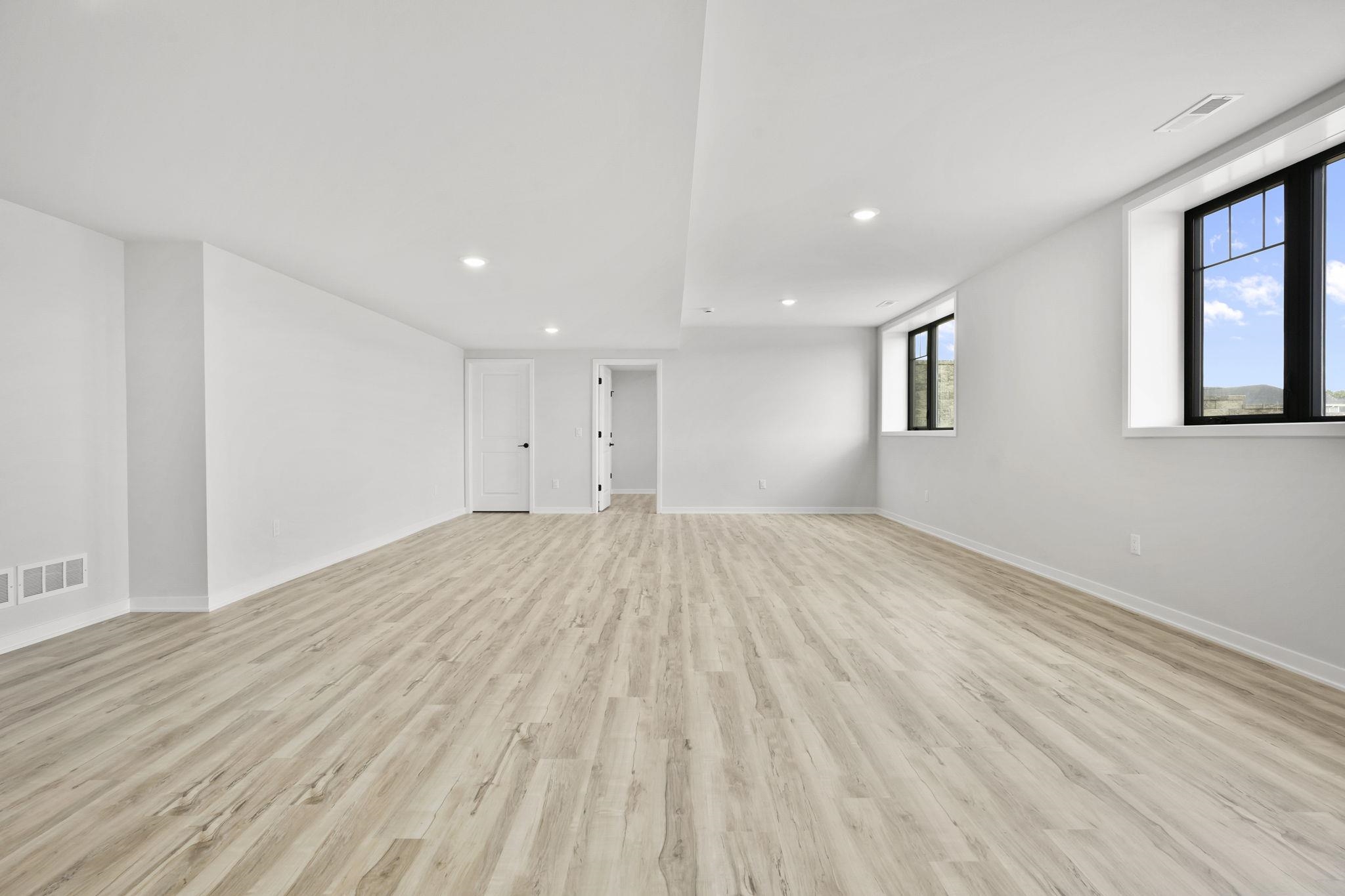 6826 Angelica Trail