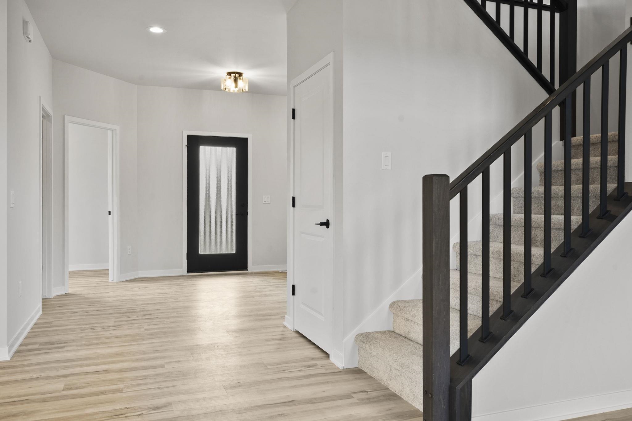 6826 Angelica Trail