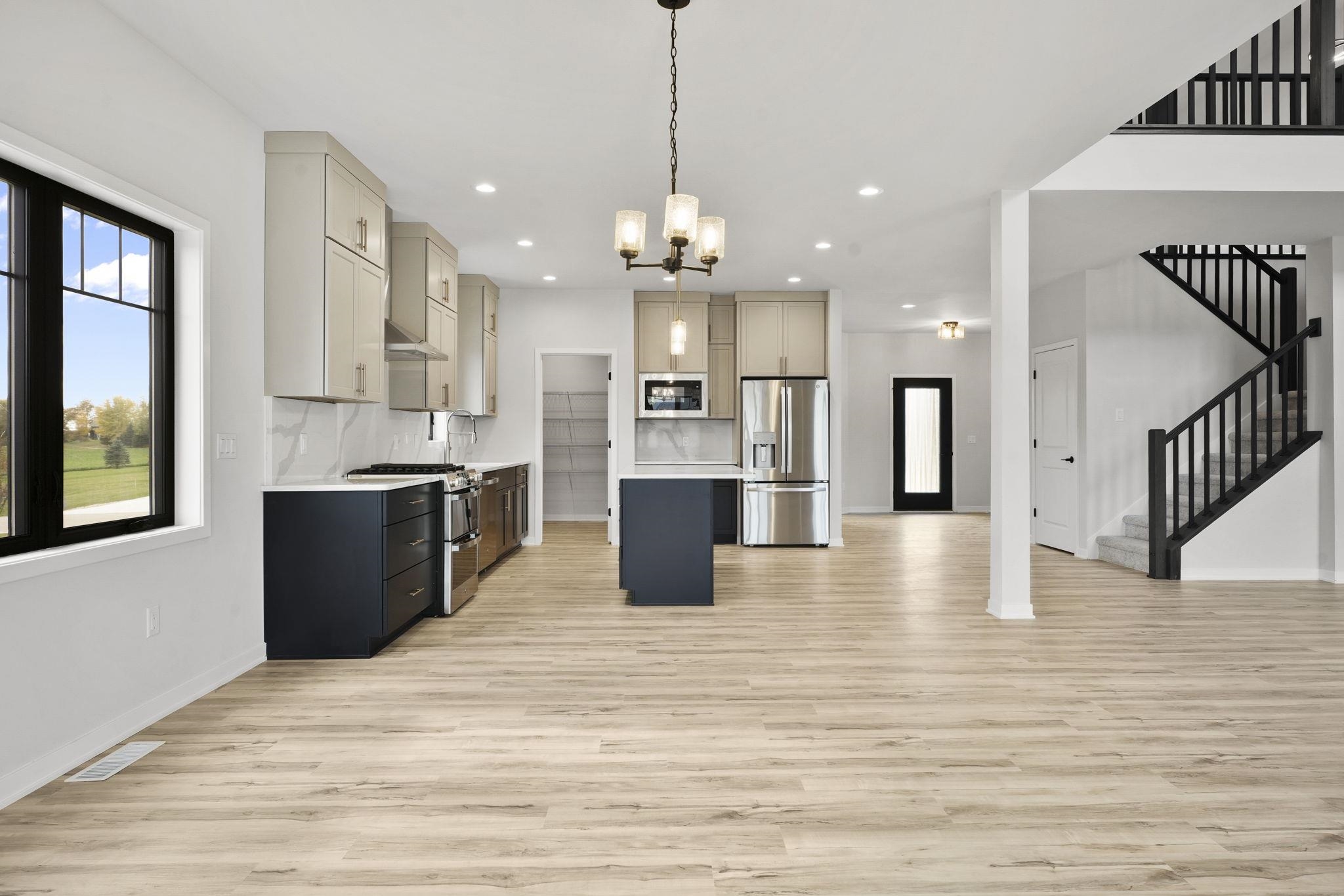 6826 Angelica Trail