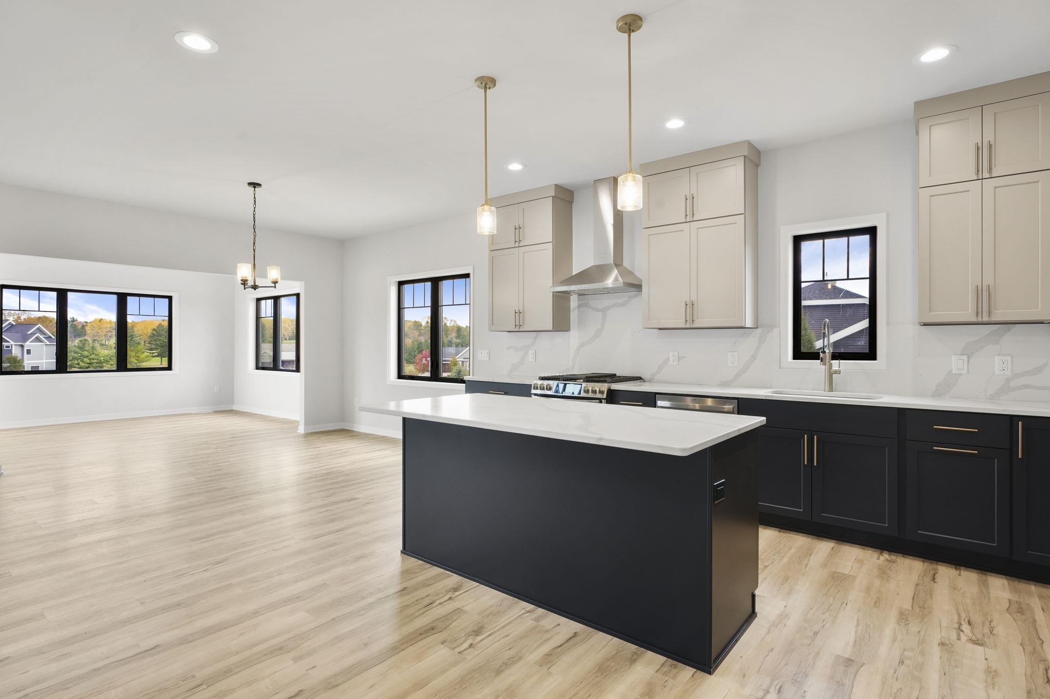 6826 Angelica Trail