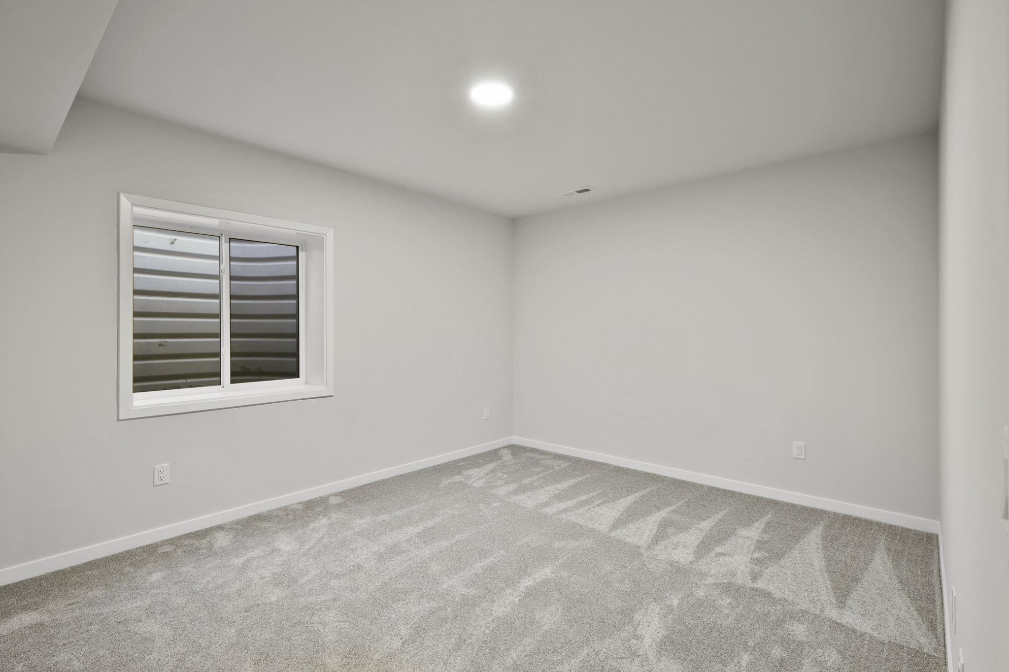 387 Kassander Way