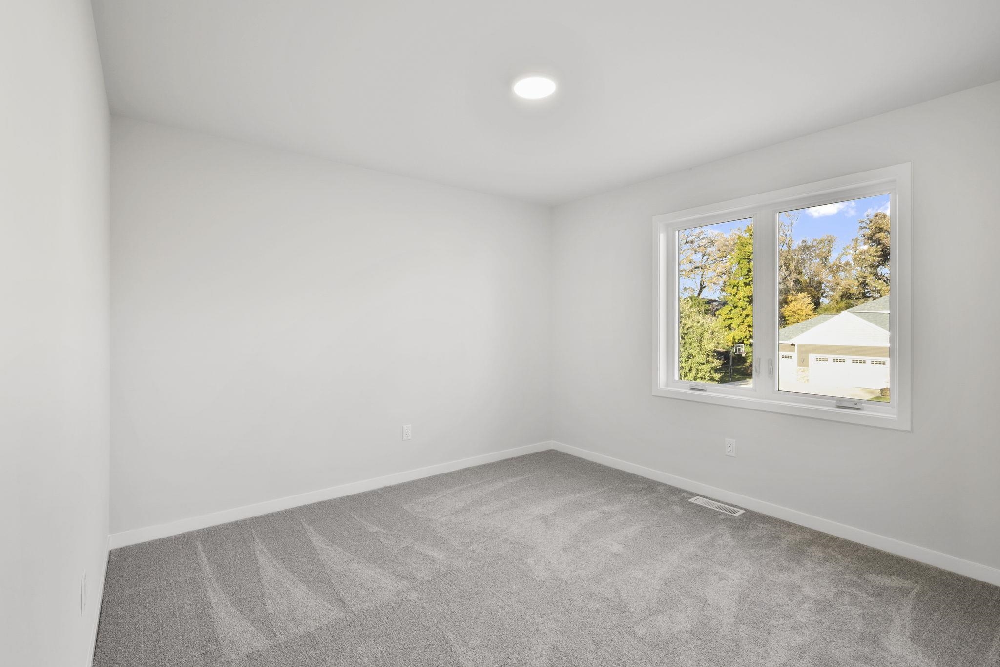 387 Kassander Way