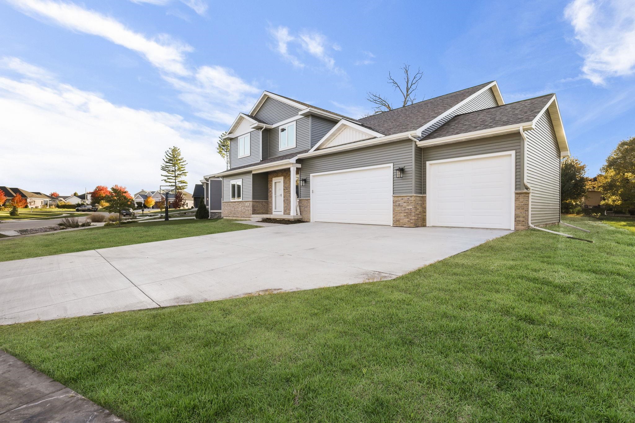 387 Kassander Way