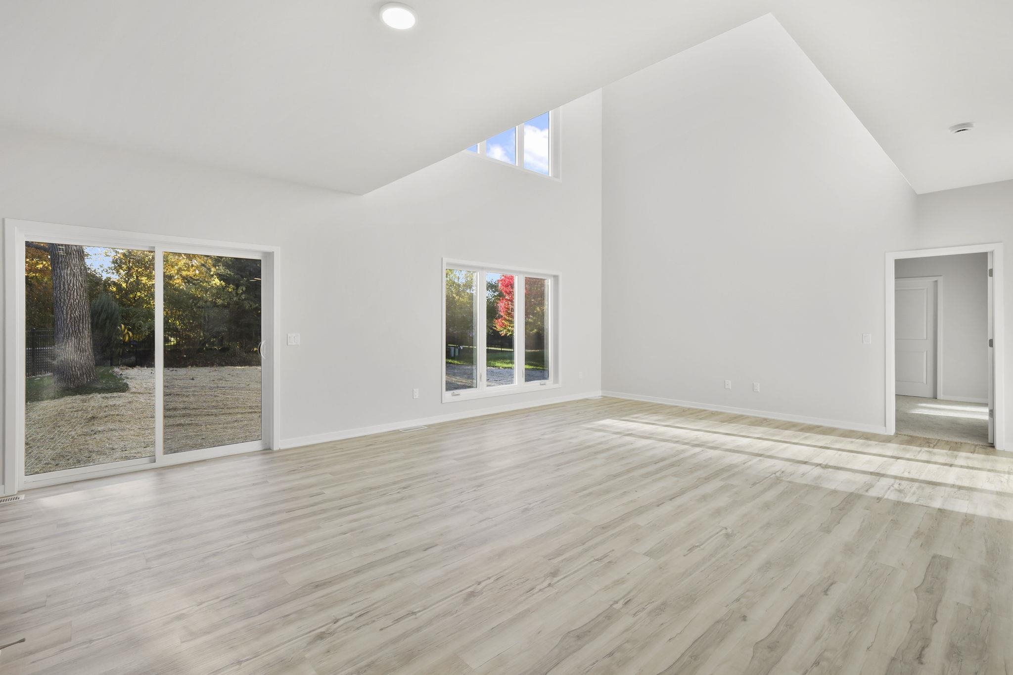 387 Kassander Way