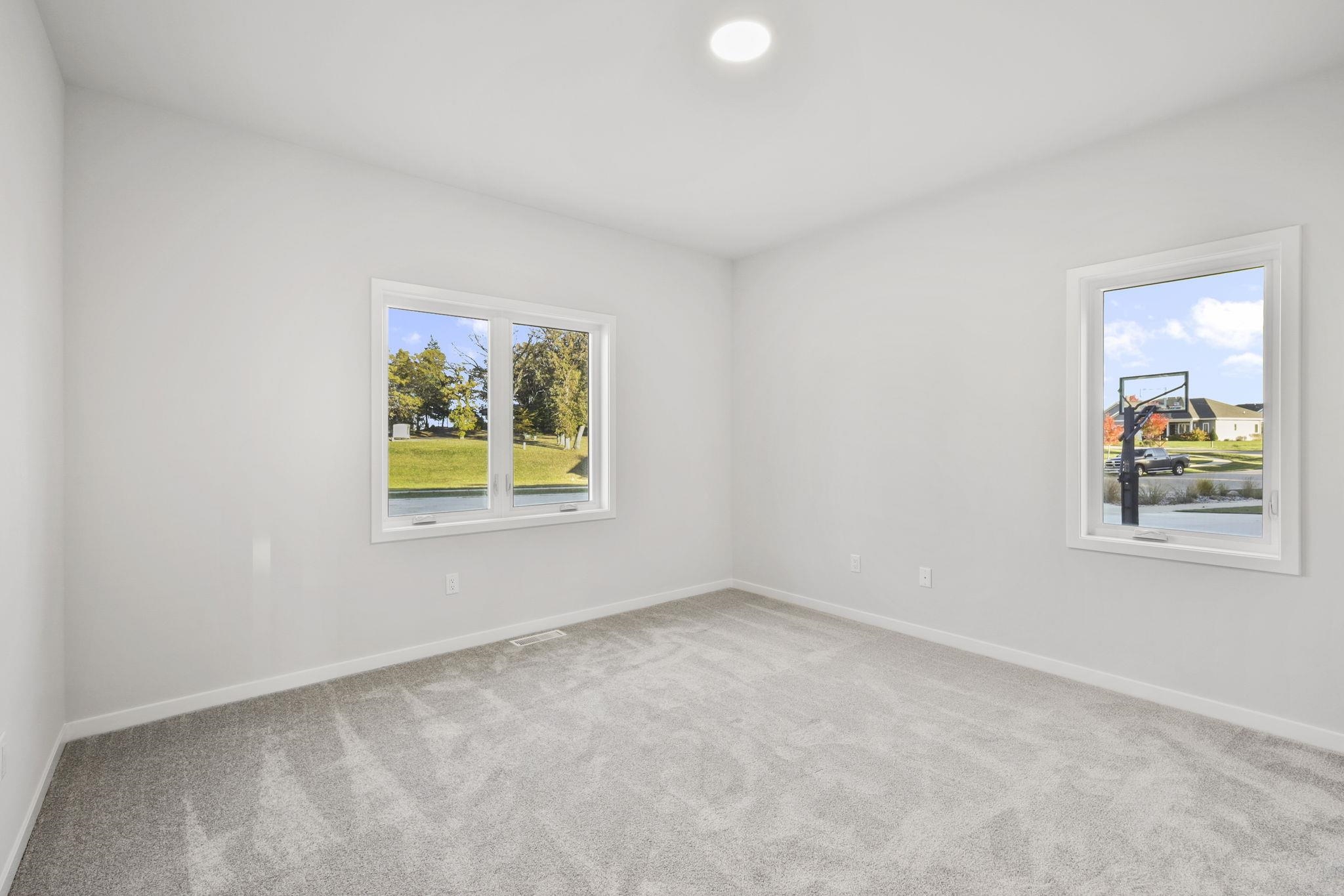 387 Kassander Way