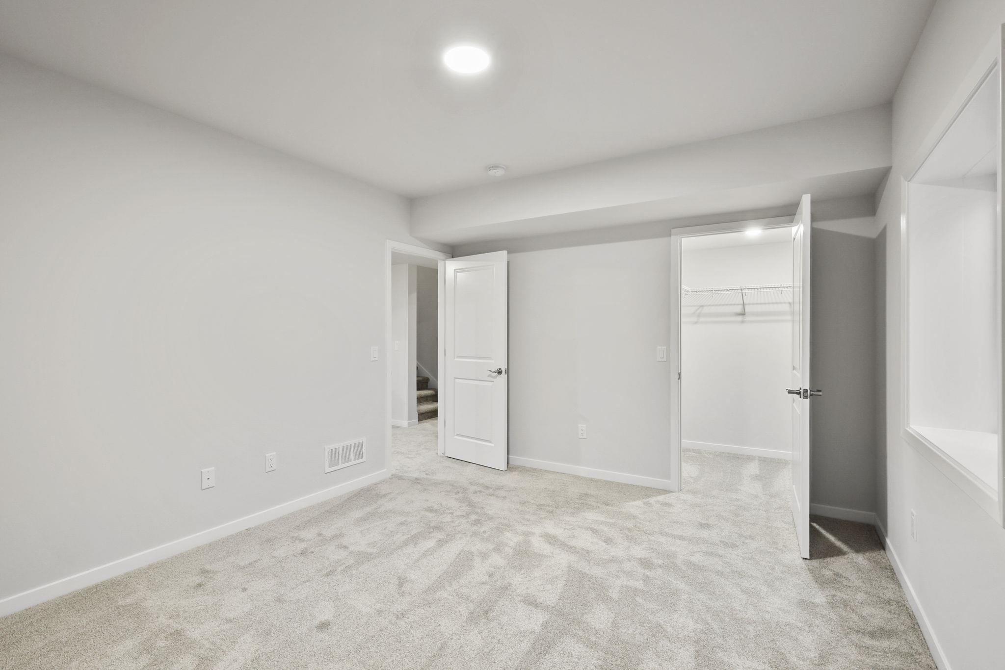 387 Kassander Way