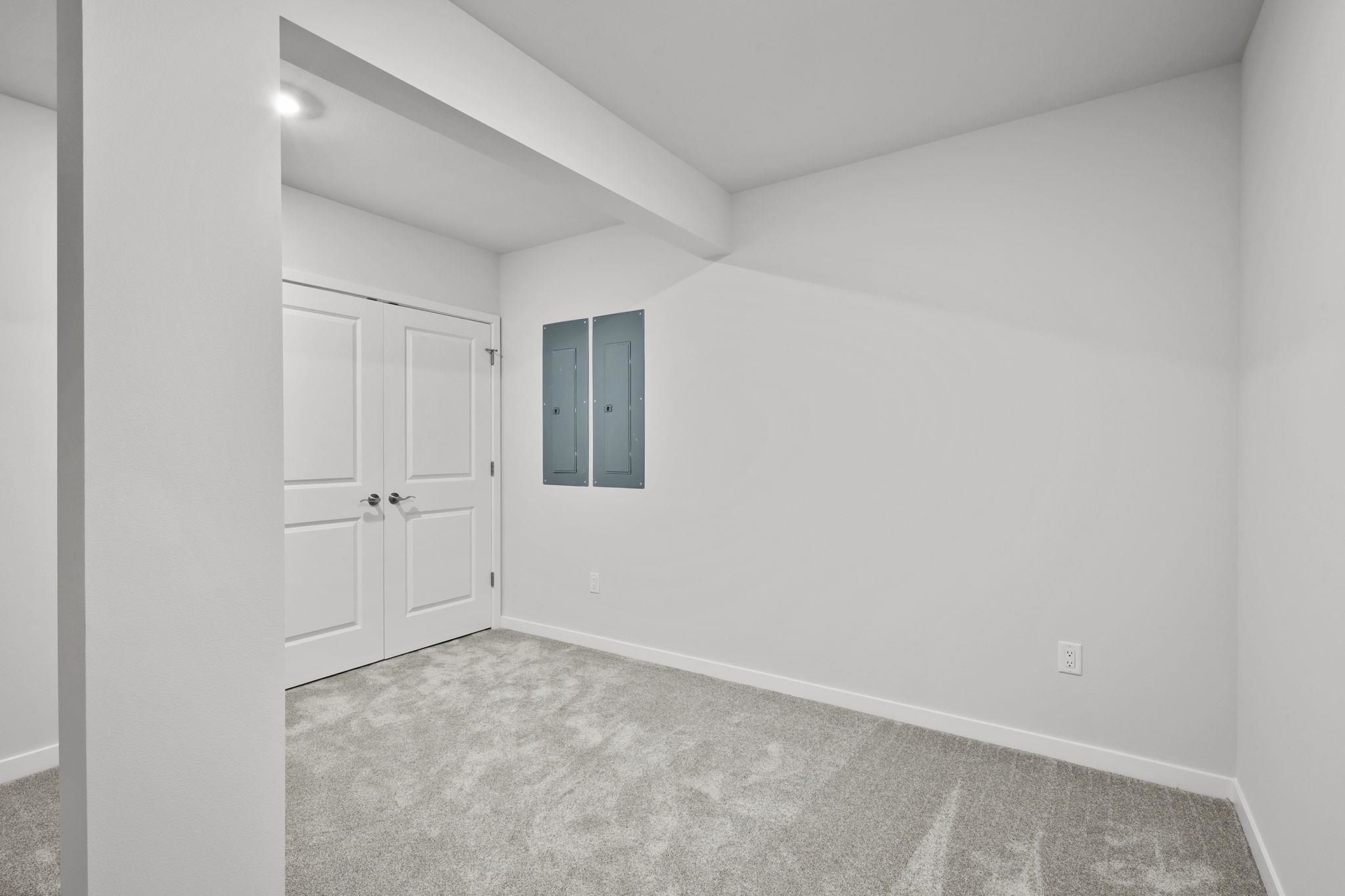 387 Kassander Way
