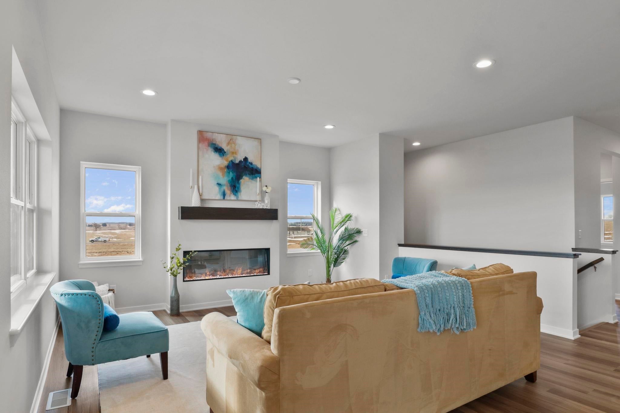 166 S 8th Street