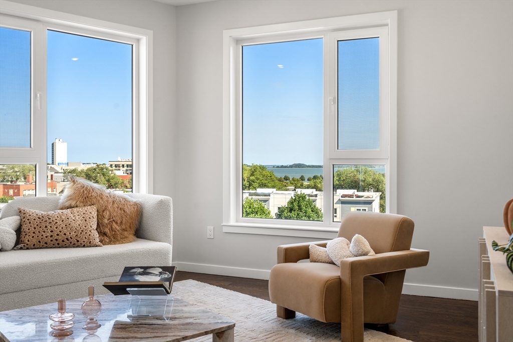 267 Old Colony # 605